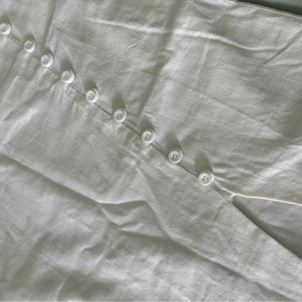 Francesca's Collections White Buttoned Pencil Skirt - Picture 2 of 2